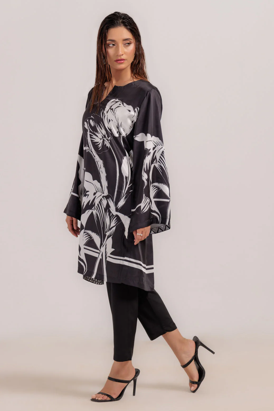 B-WHITE-SILK-2 PIECE (WS7242P15) - Image 2