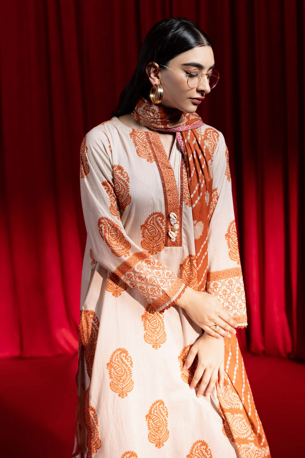 BEIGE-LAWN-3 PIECE (BPS6243P36) - Image 2
