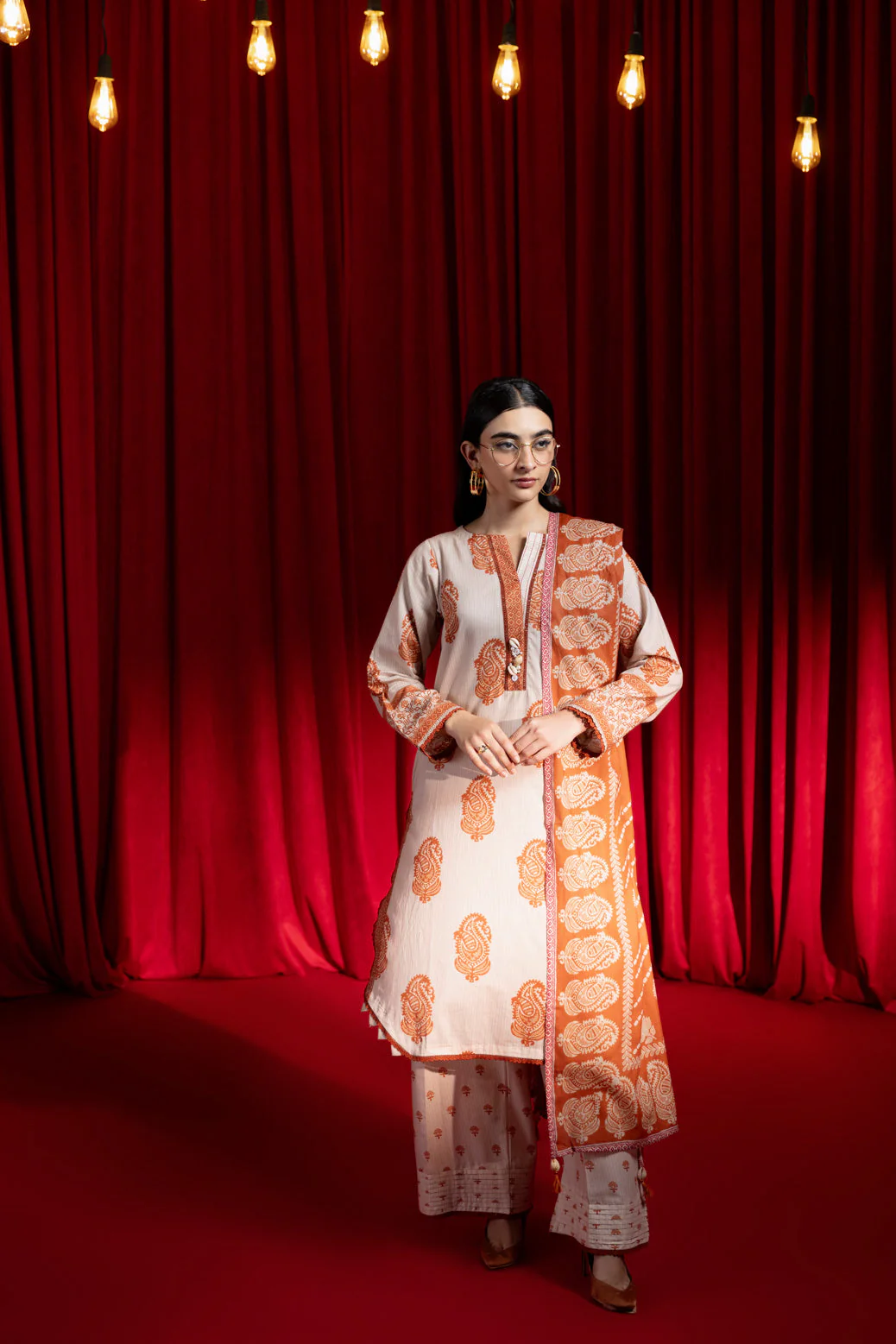 BEIGE-LAWN-3 PIECE (BPS6243P36) - Image 3