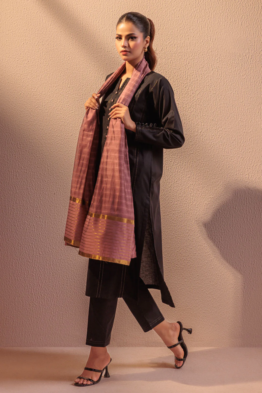 BLACK-CAMBRIC-3 PIECE (BPS1243P17) - Image 4