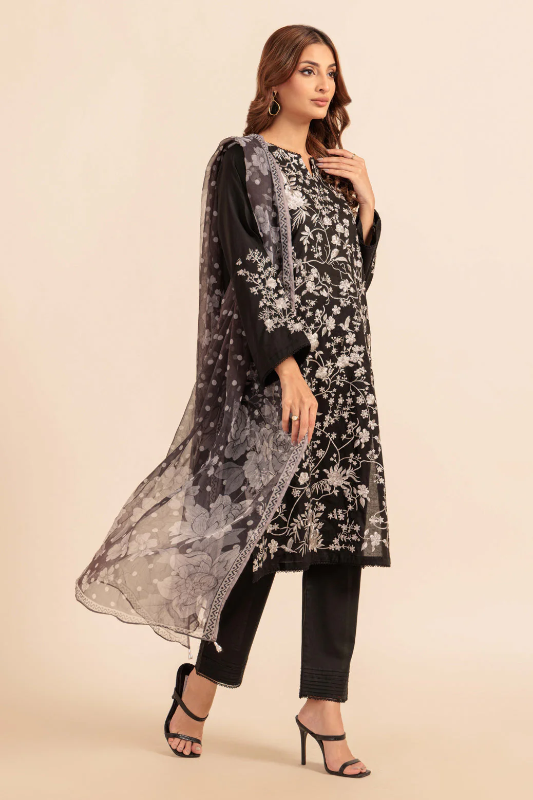 BLACK-CAMBRIC-3 PIECE (BS6243P03) - Image 2