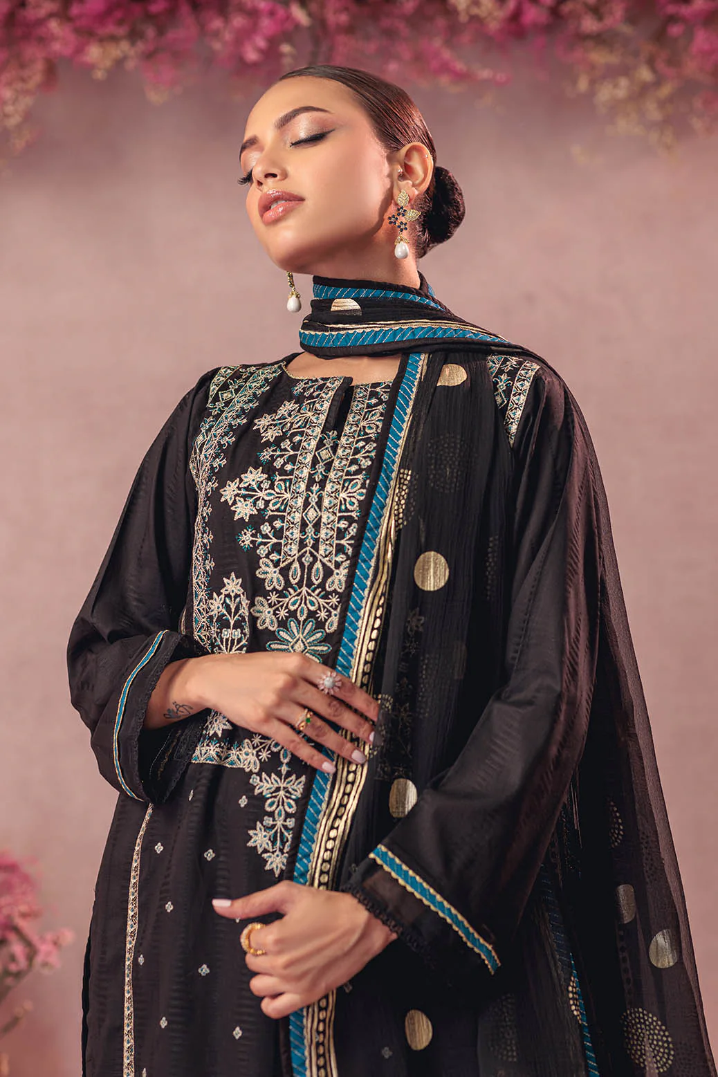 BLACK-JACQUARD-3 PIECE (CD1S5243P3) - Image 2