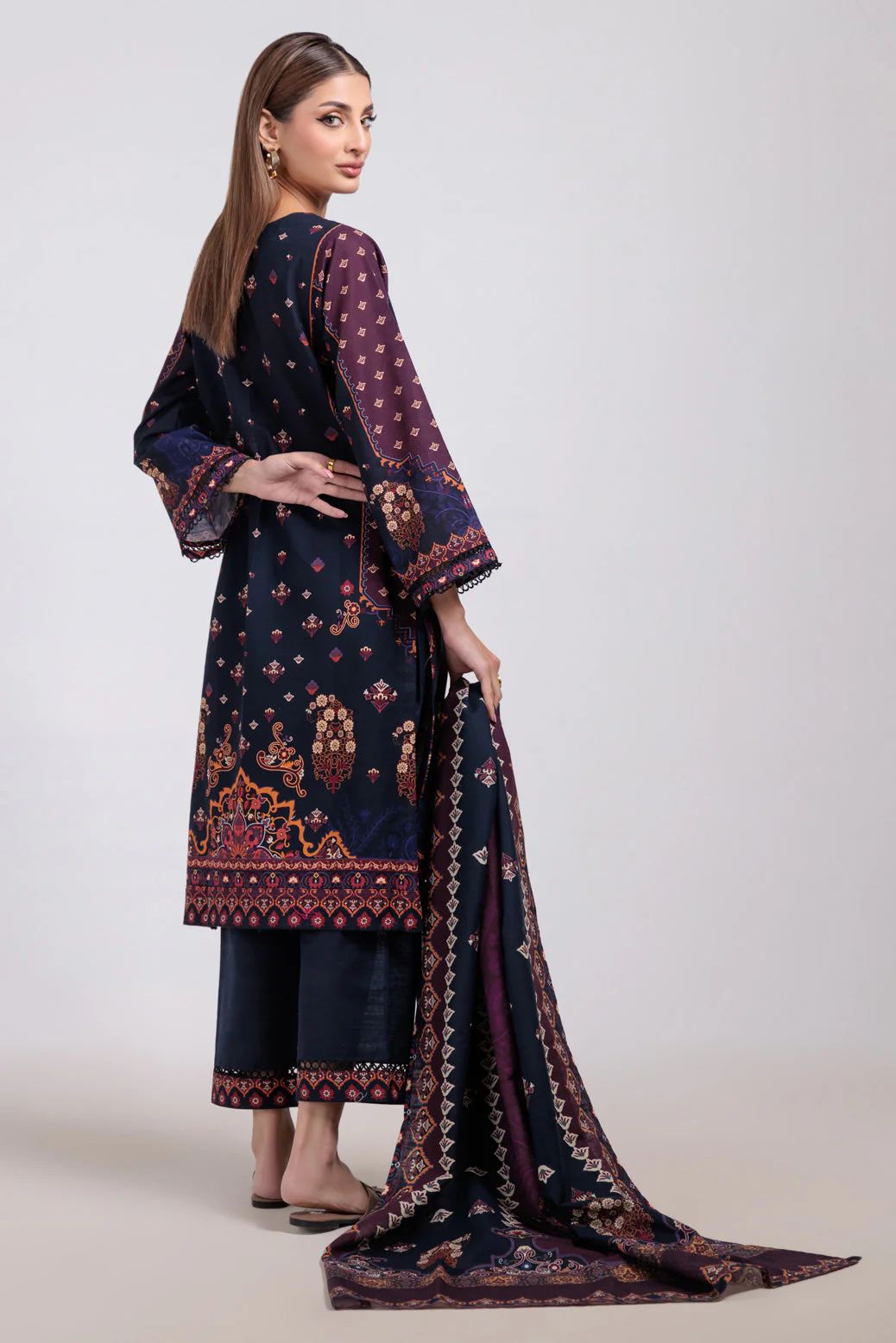 BLACK-KHADDAR-3 PIECE (WS6243P56) - Image 5