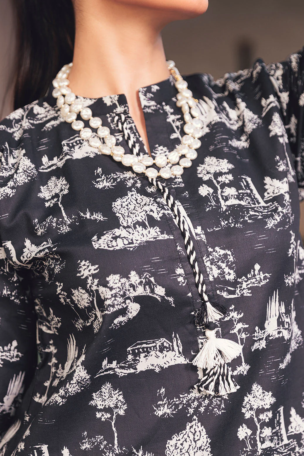 BLACK-LAWN-2 PIECE (BPS6242P03) - Image 2