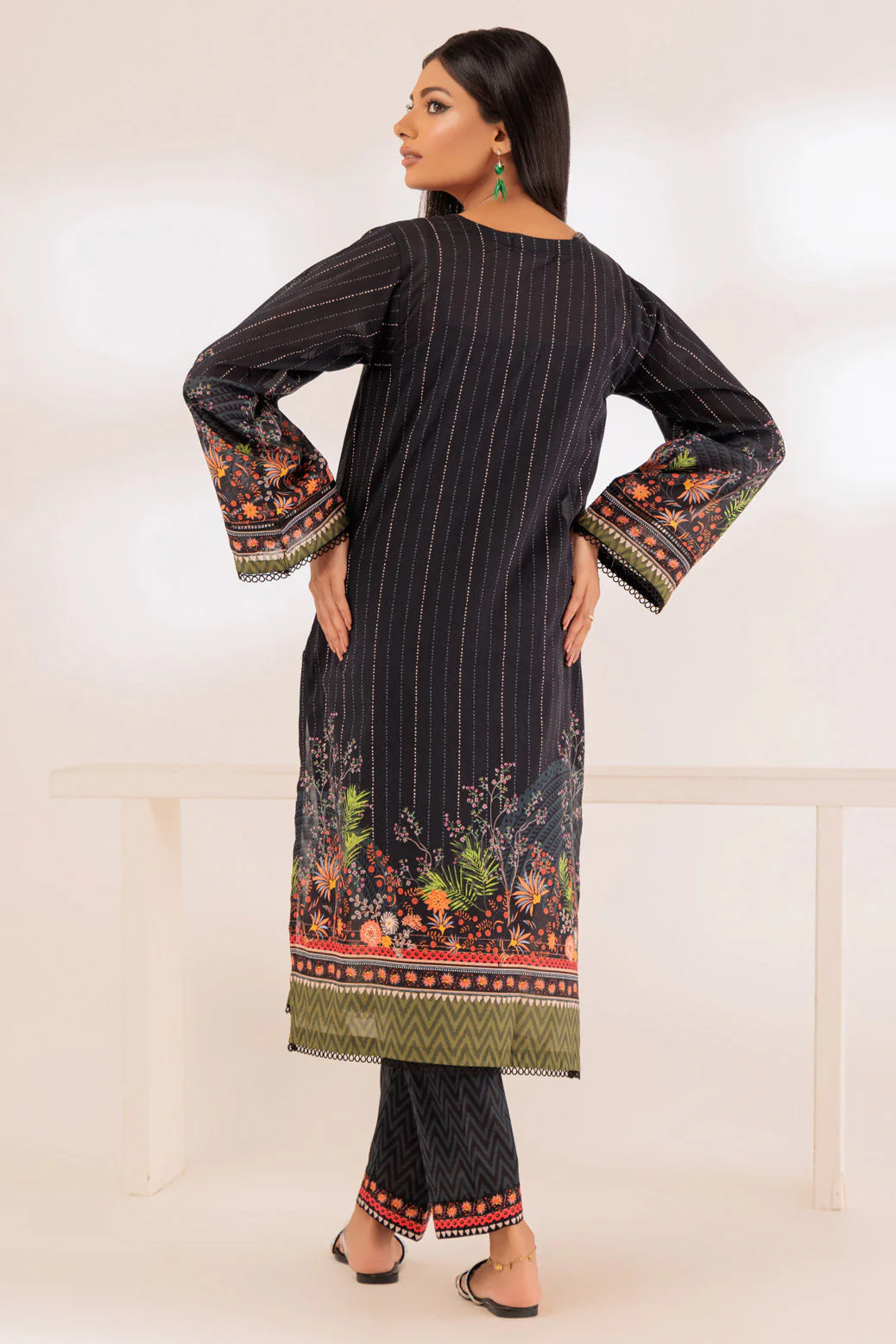 BLACK-LAWN-2 PIECE (BSAS232P10) - Image 3