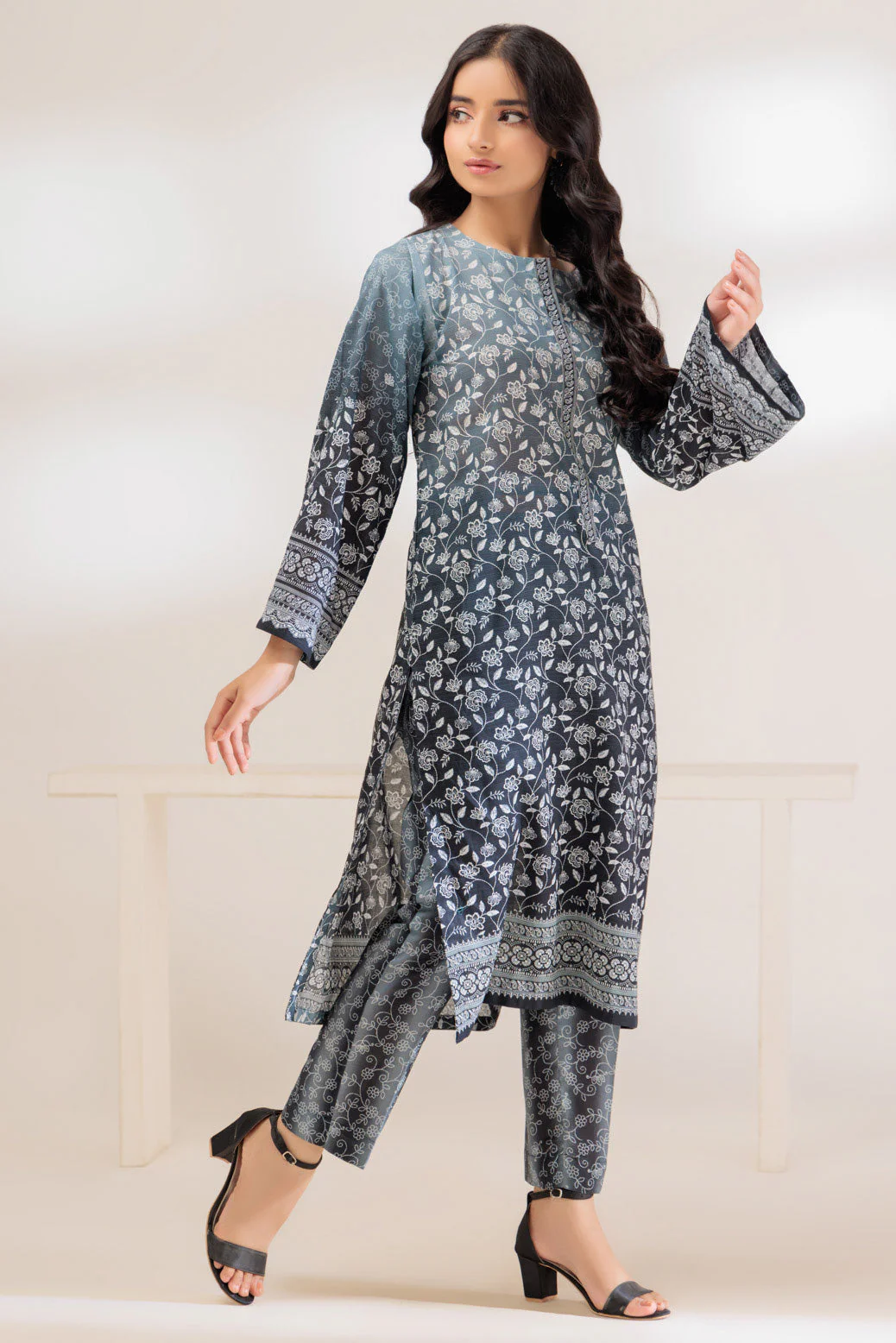 BLACK-LAWN-2 PIECE (BSAS232P34) - Image 3