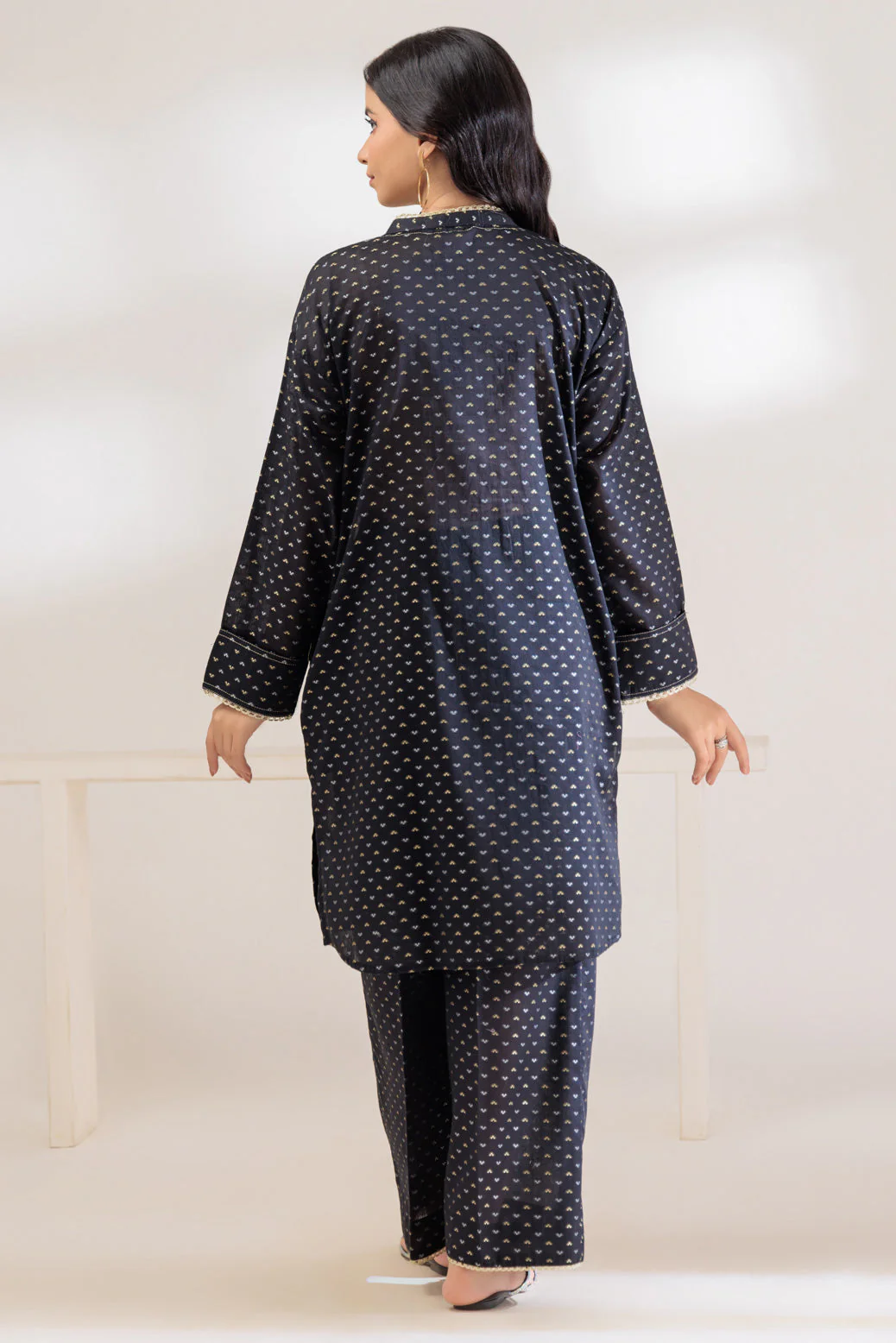 BLACK-LAWN-2 PIECE (SRS232P47) - Image 4