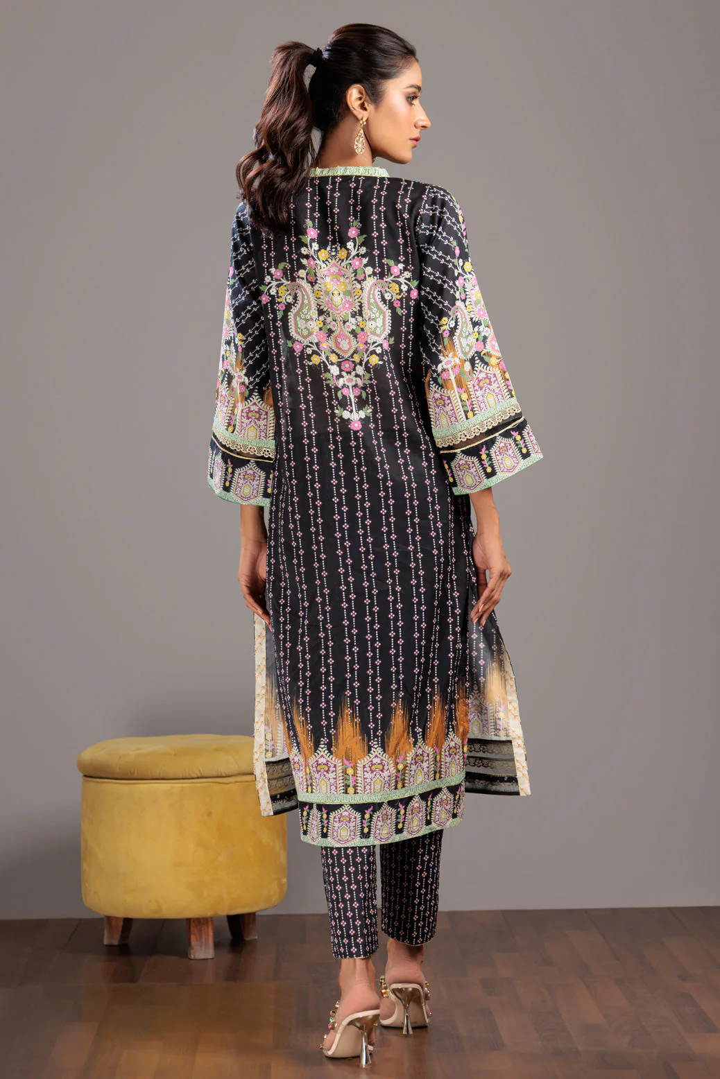 BLACK-LAWN-2 PIECE (SSS232P16) - Image 4