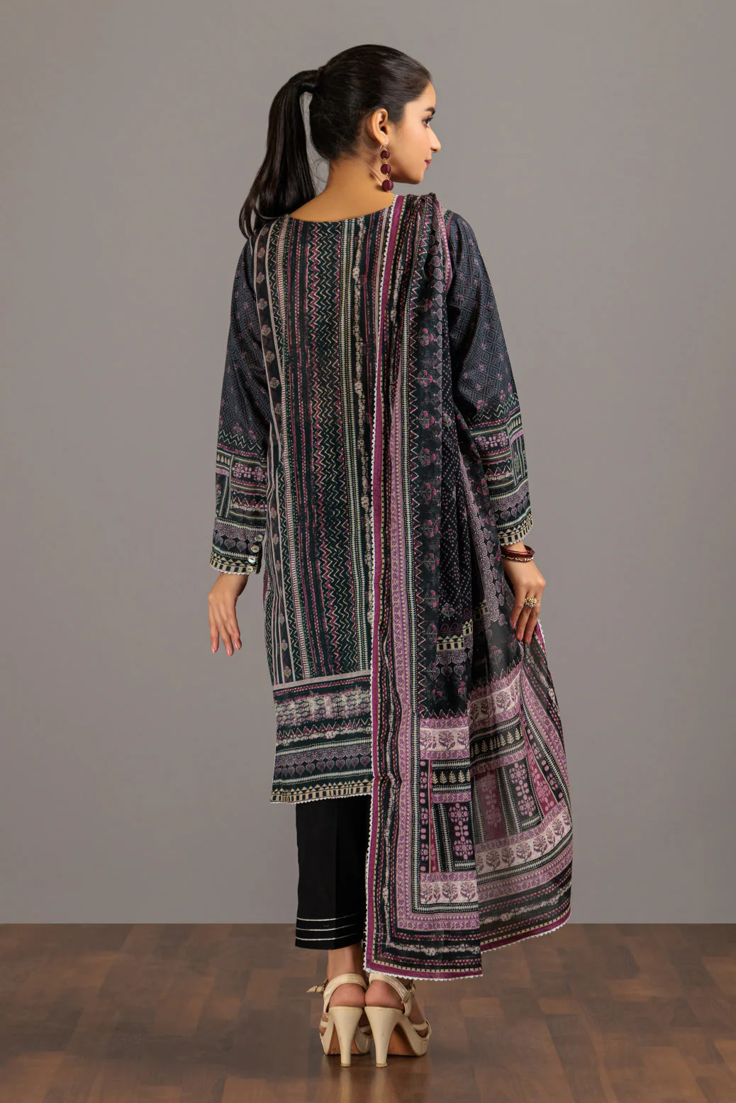 BLACK-LAWN-3 PIECE (SSS233P15) - Image 4