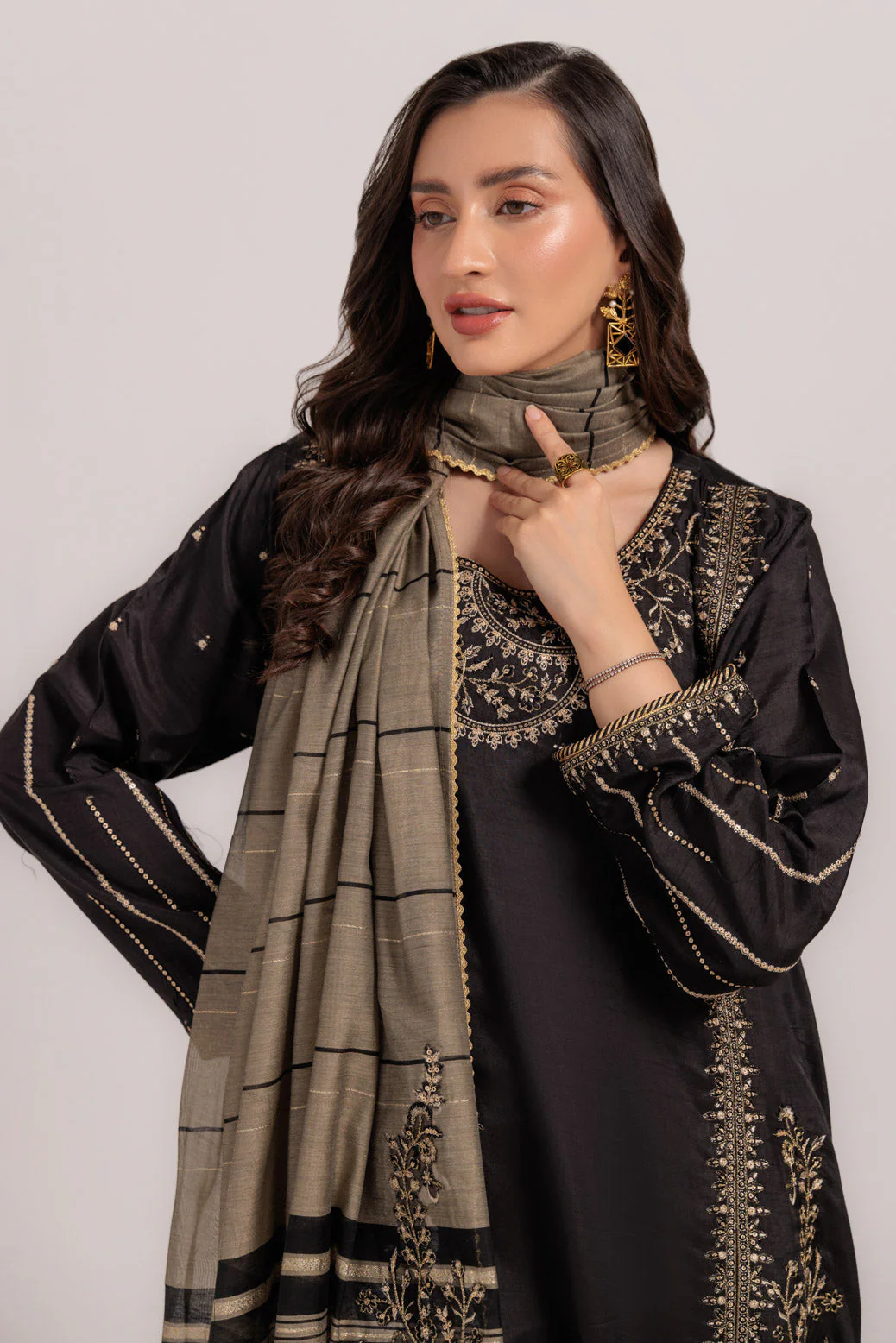 BLACK-SILK-3 PIECE (WS5243P02) - Image 4