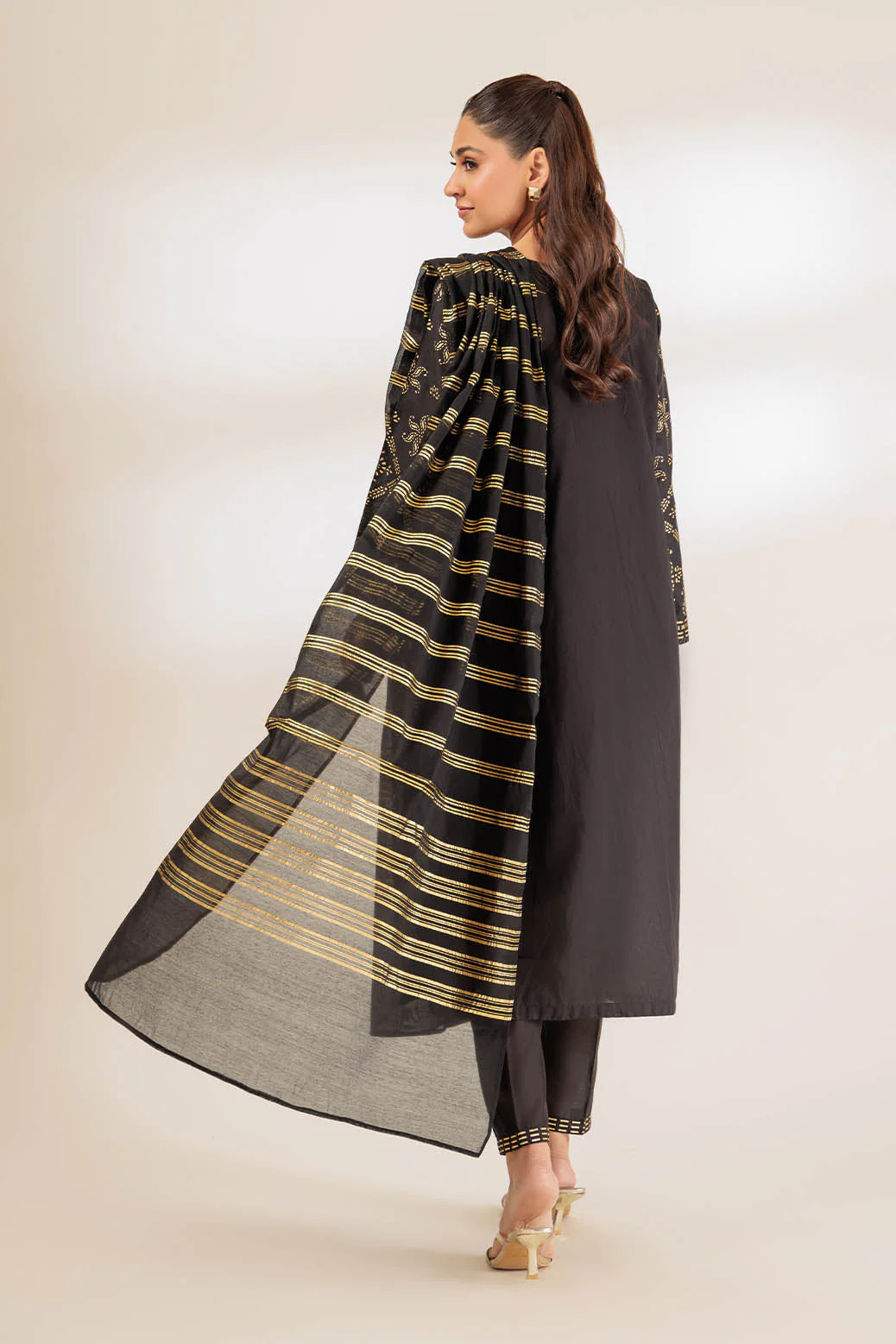 BLACK-VISCOSE-3 PIECE (HV4K243P2) - Image 2