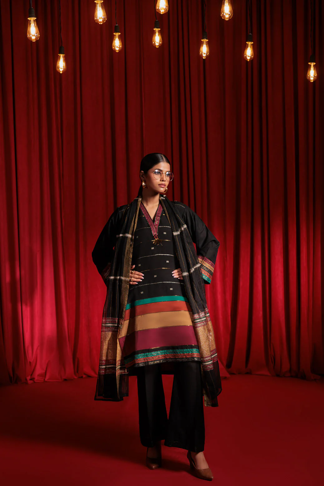 BLACK-YARN-3 PIECE (WS5243P01) - Image 3