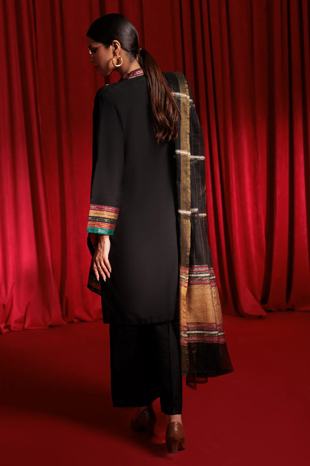 BLACK-YARN-3 PIECE (WS5243P01) - Image 4