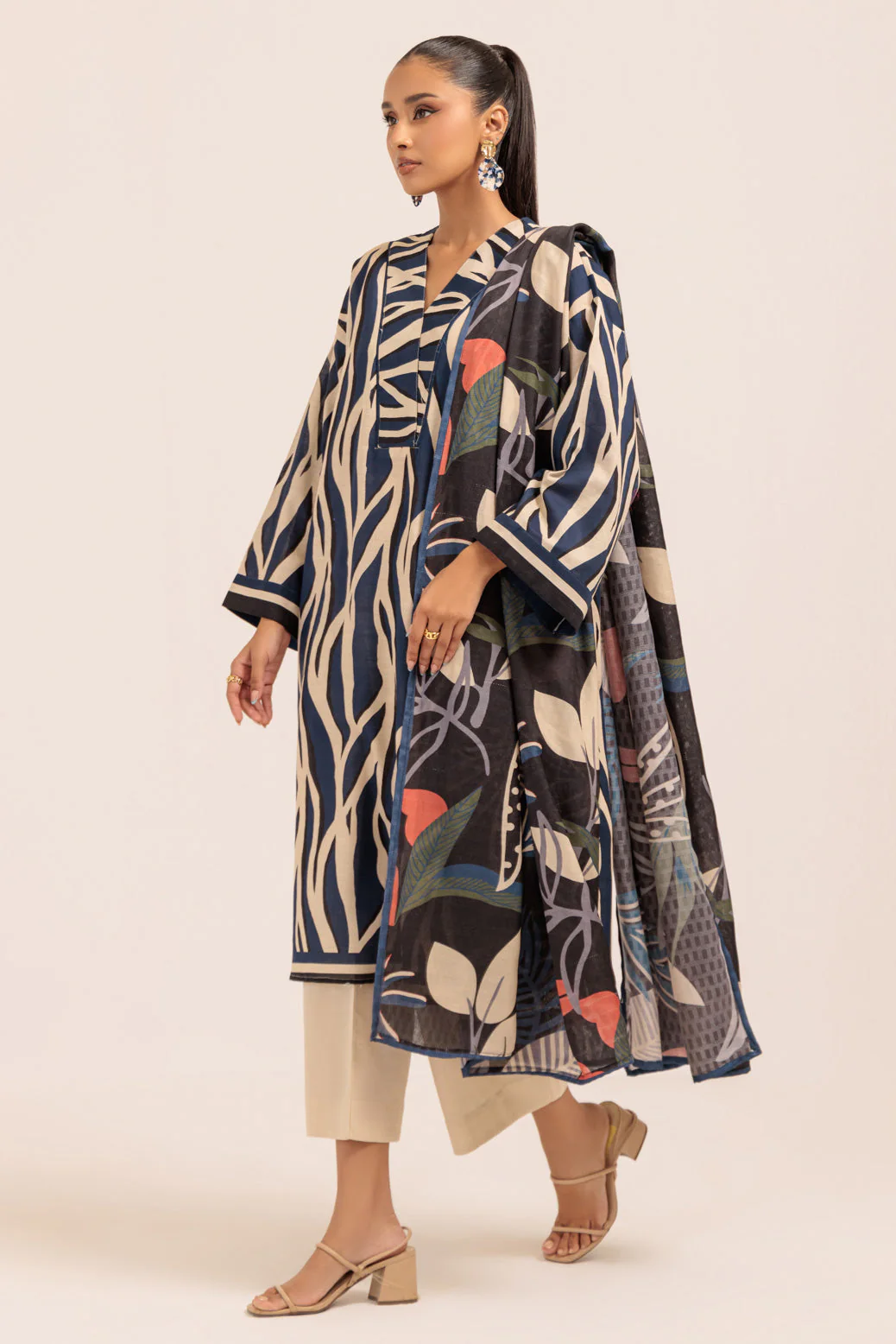 BLUE-KHADDAR-3 PIECE (WS2243P19) - Image 2