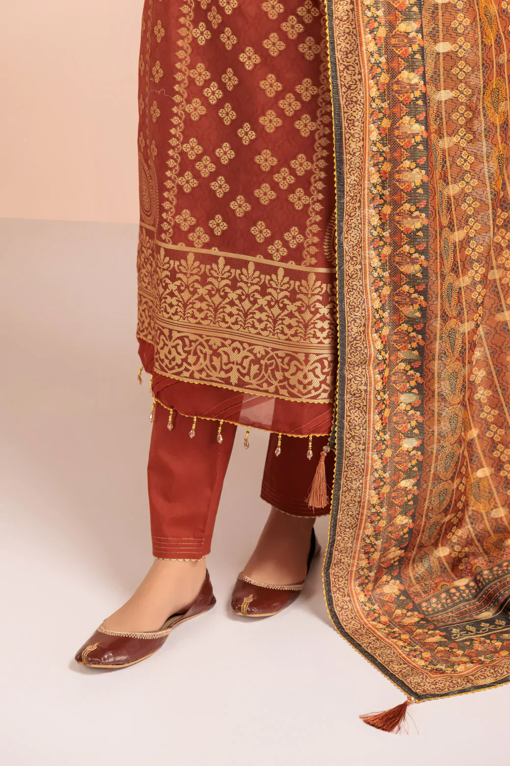 BROWN-JACQUARD-3 PIECE-SUIT (R3S223P04) - Image 4