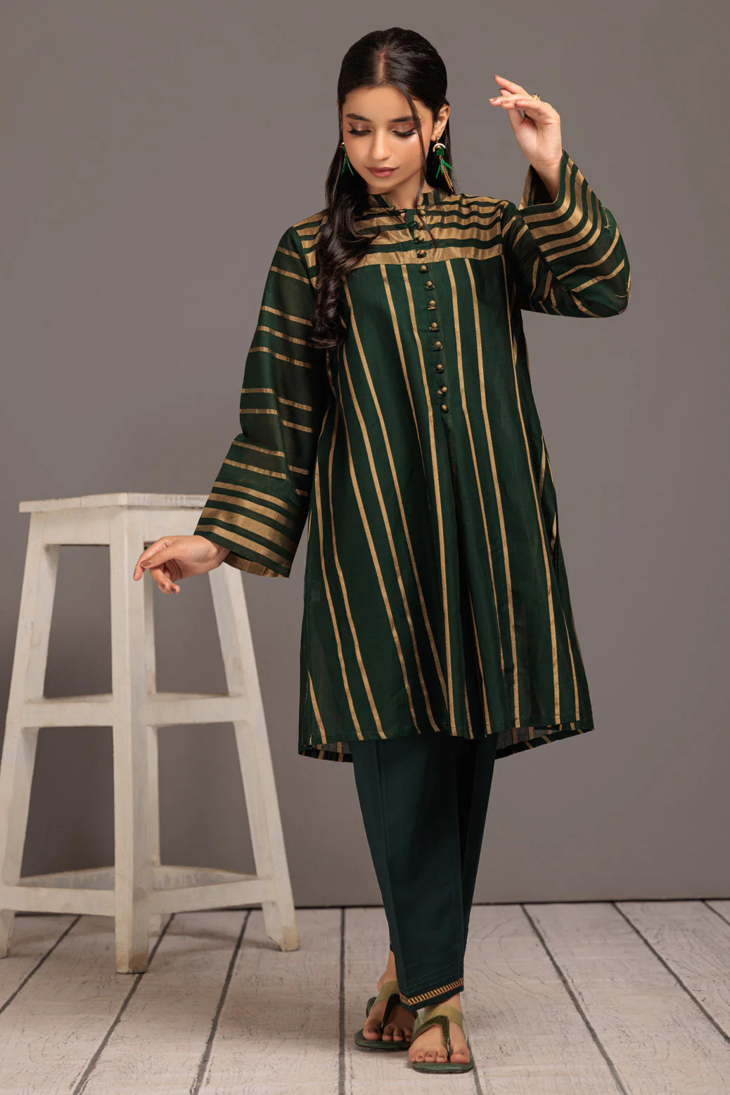 GREEN-GOLDEN ZARI STRIPE-1 PIECE (SSS231P05) - Image 2