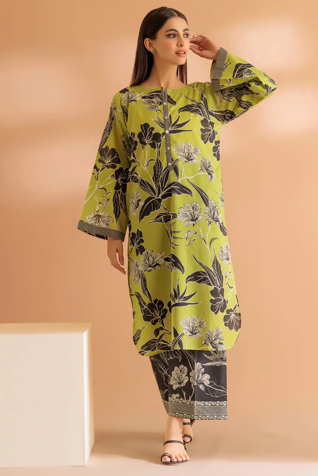 GREEN-LAWN-2 PIECE (6S24A2P247) - Image 2