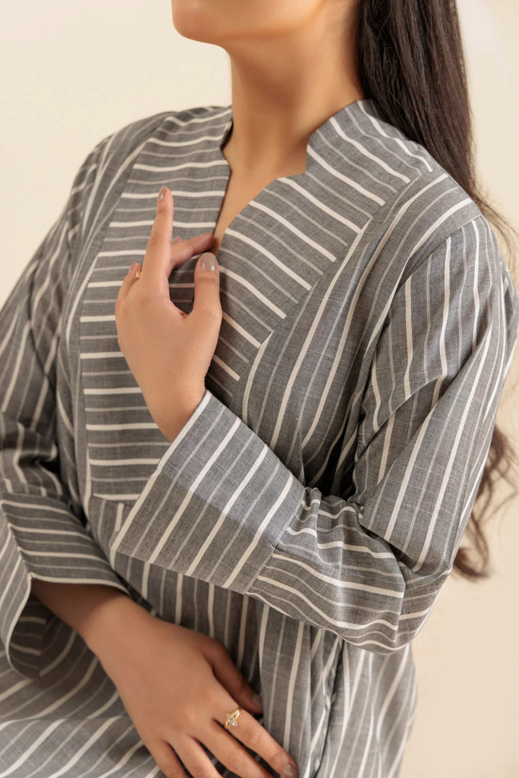 GREY-DYED-2 PIECE (BS7242P03) - Image 4