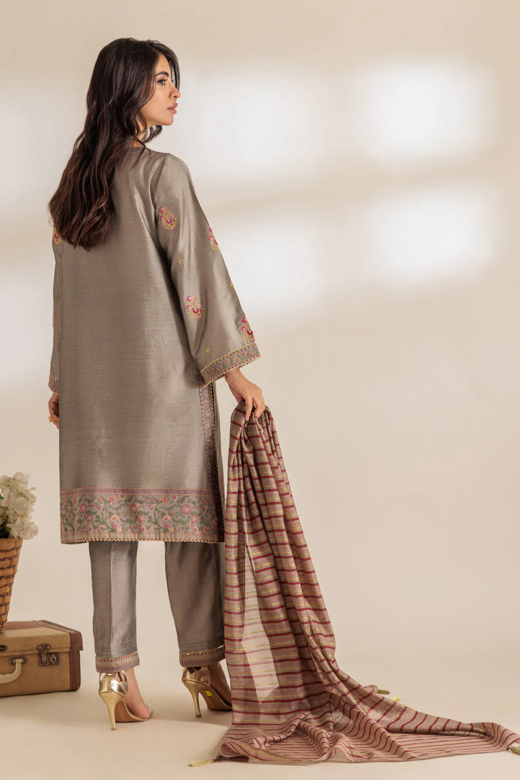 GREY-RAW SILK-3 PIECE (6S24C3P195) - Image 4