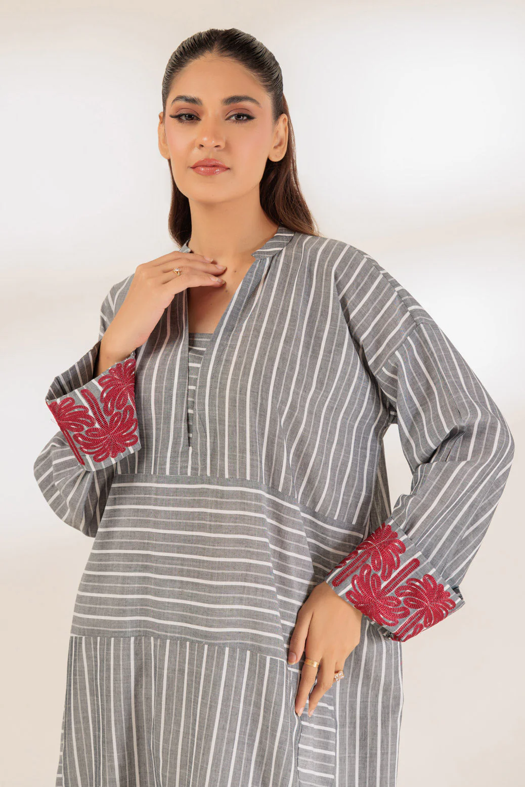 GREY-YARN DYED-2 PIECE (BS7242P04) - Image 3