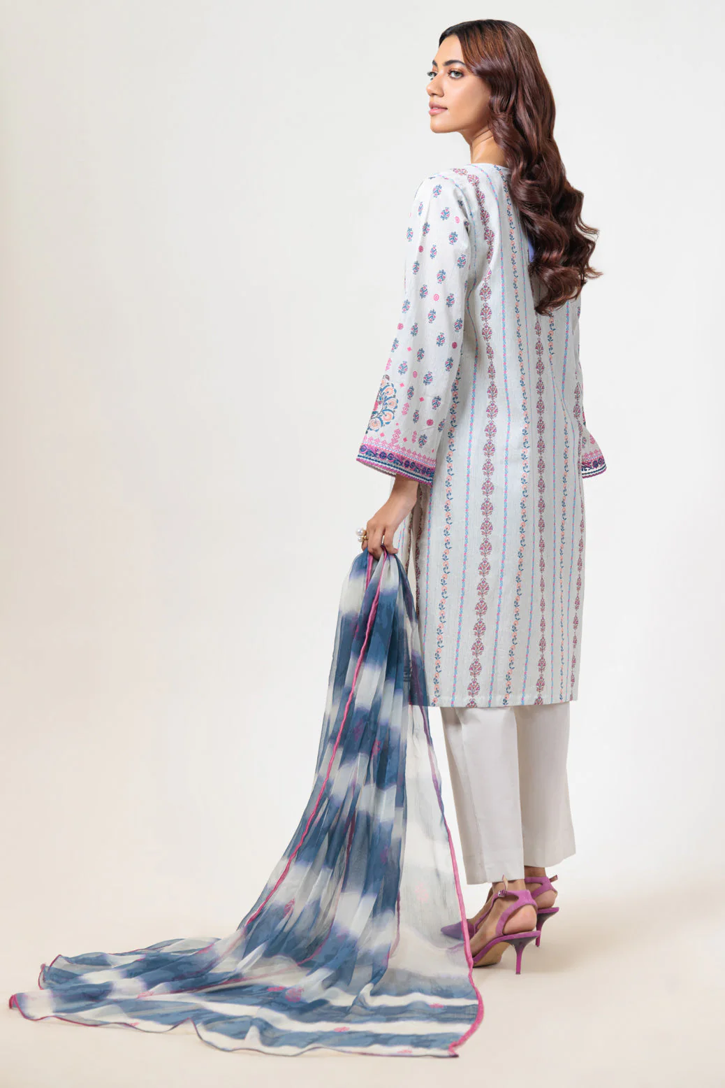 L-BEIGE-LAWN -3 PIECE (BPS2243P06) - Image 5