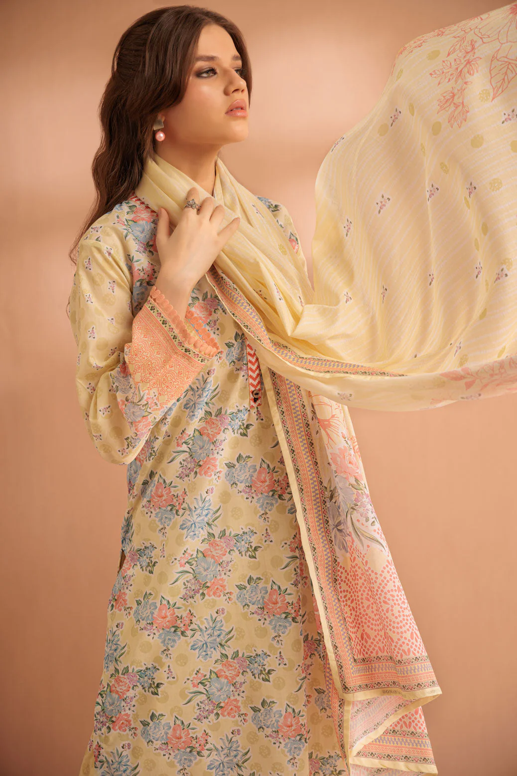 L-YELLOW-LAWN-3 PIECE (SS2243P42) - Image 3