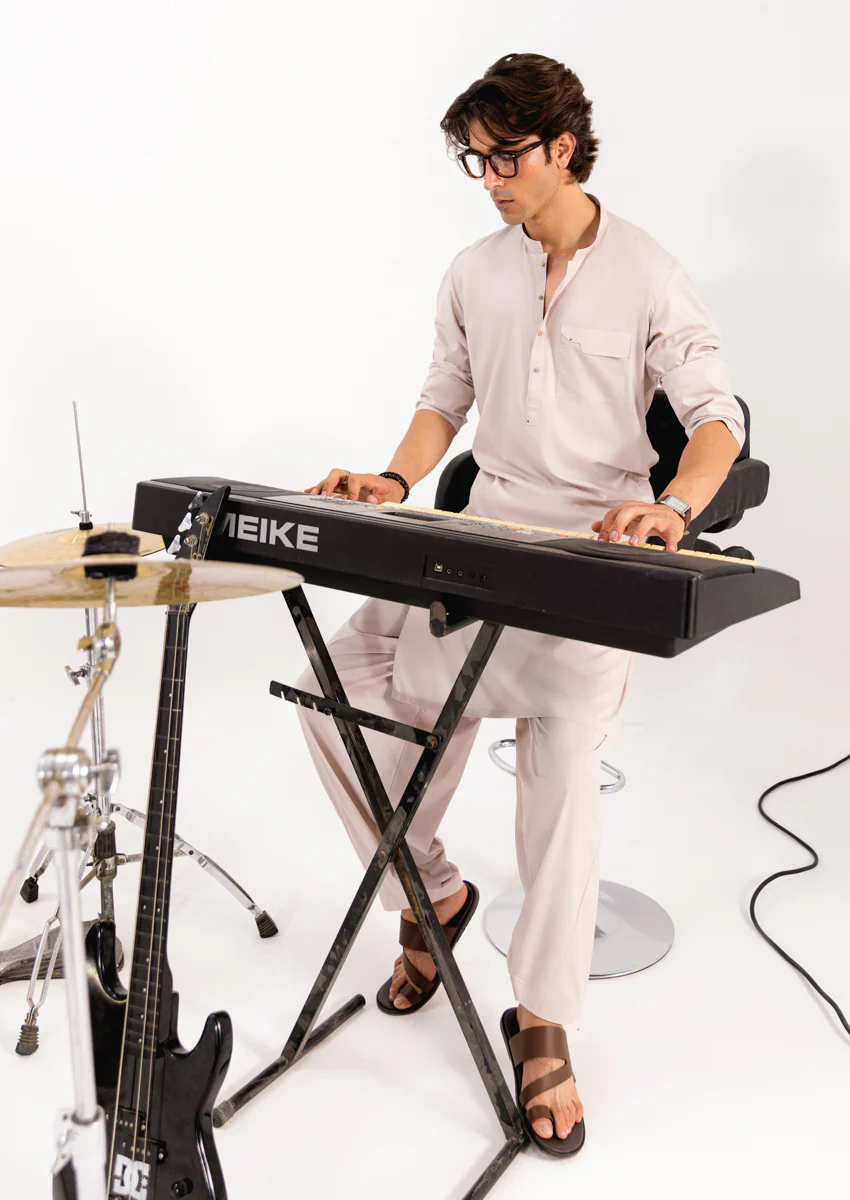 L-Peach-Blended-Kurta Shalwar - (M25KSS1015) - Image 3