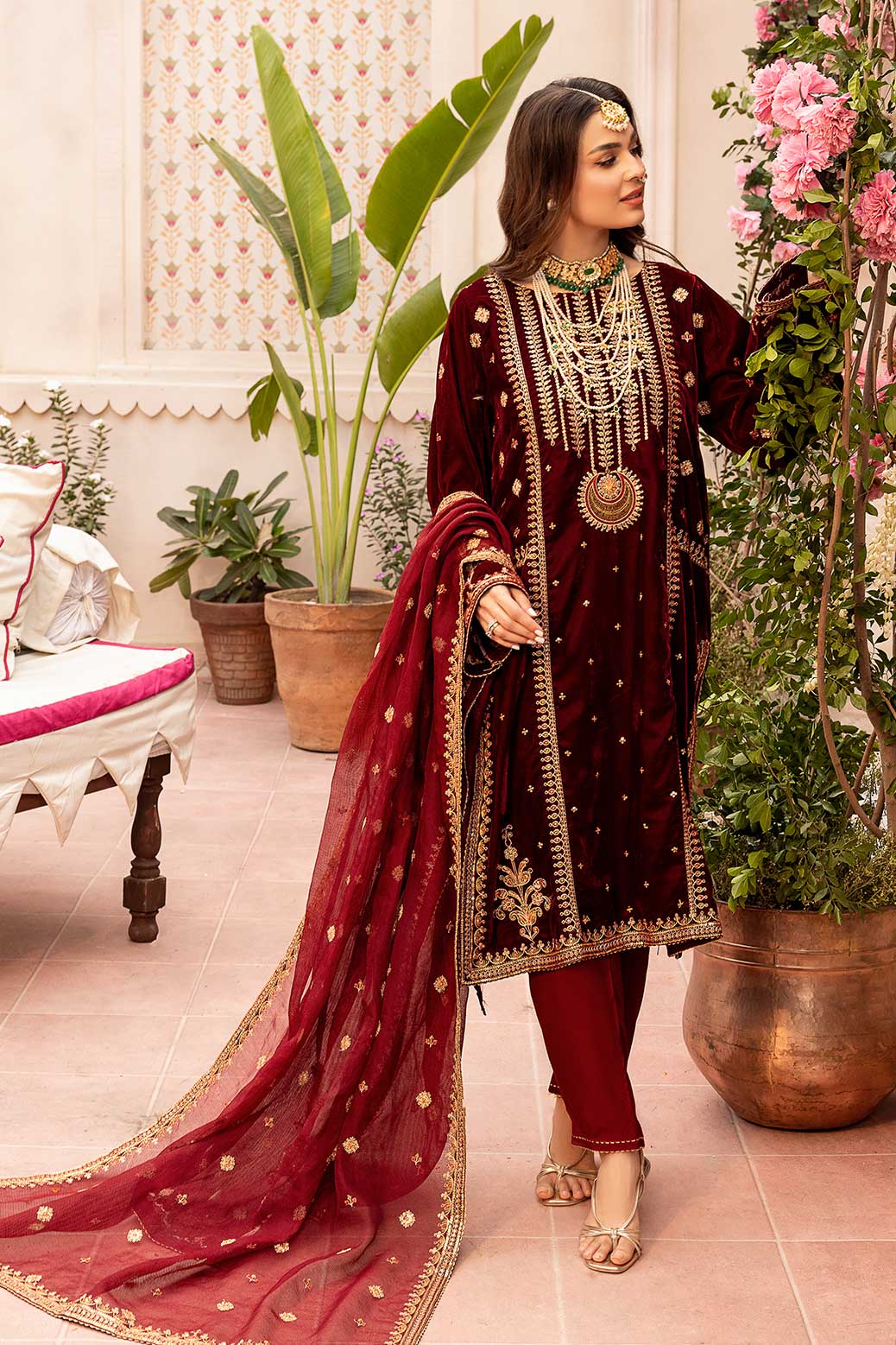 MAR00N-VELVET-3 PIECE-SUIT (WSS223P08) - Image 3
