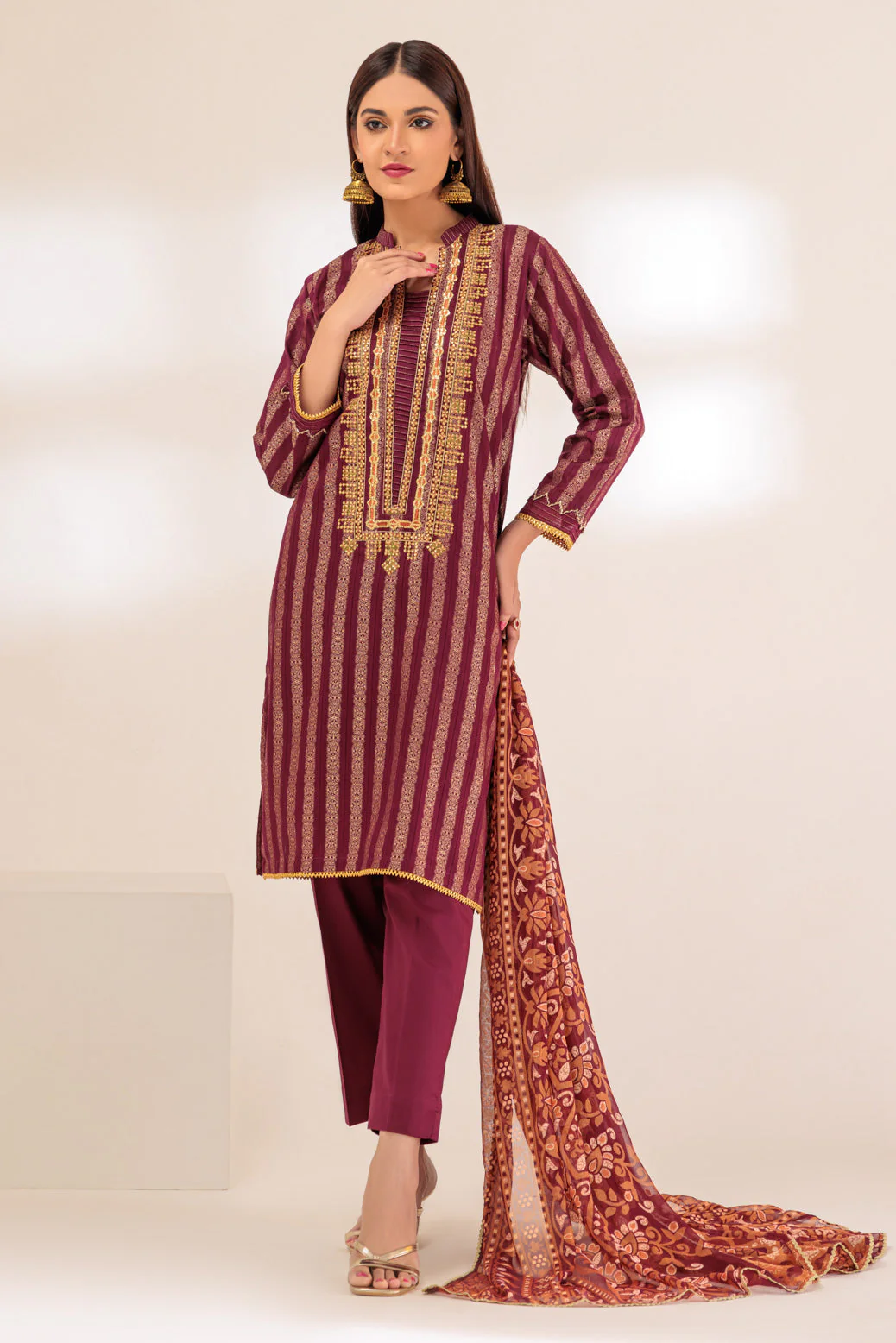 MAROON-JACQUARD-3 PIECE (BSHS233P20) - Image 4