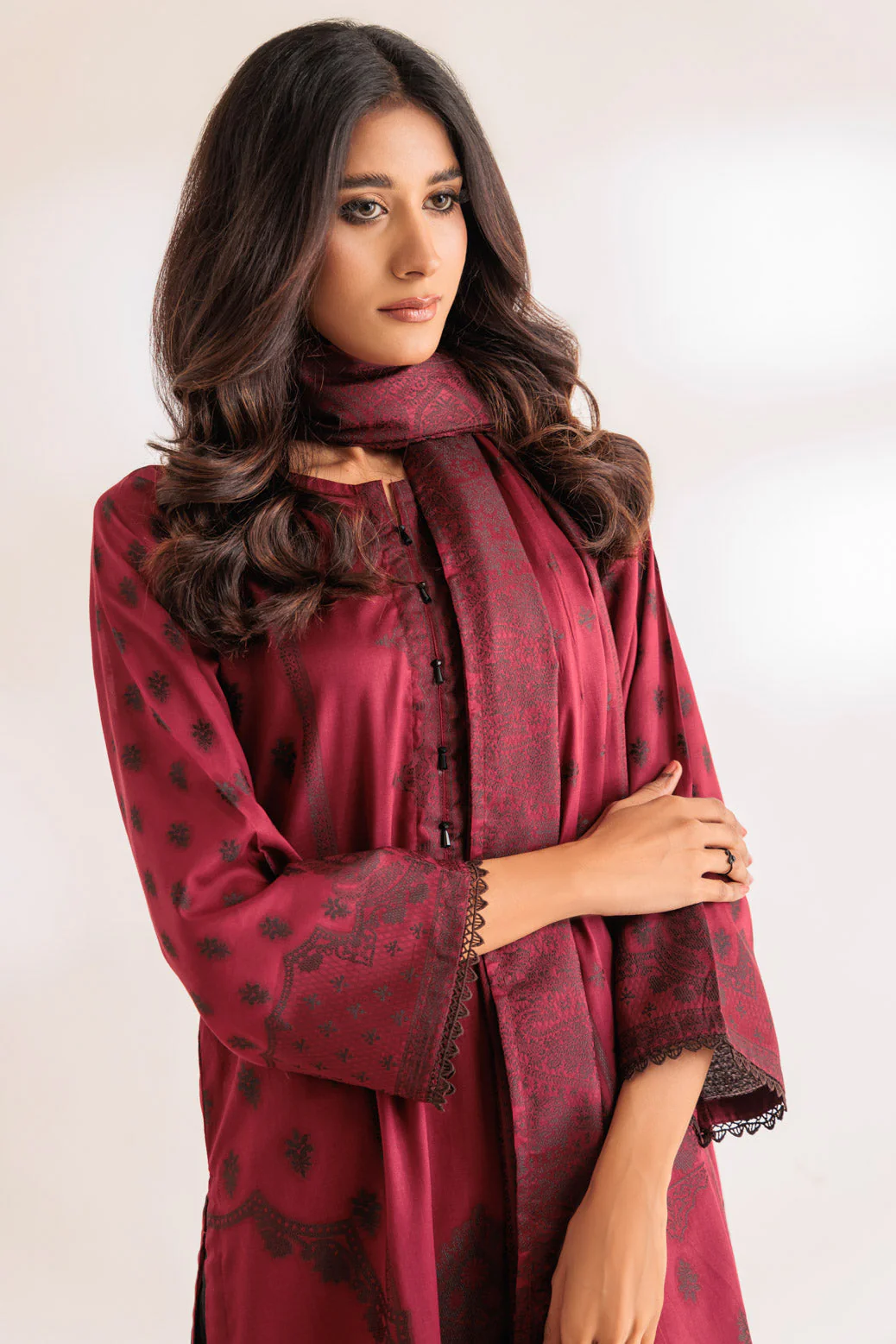 MAROON-JACQUARD-3 PIECE (SJ1243P13) - Image 3