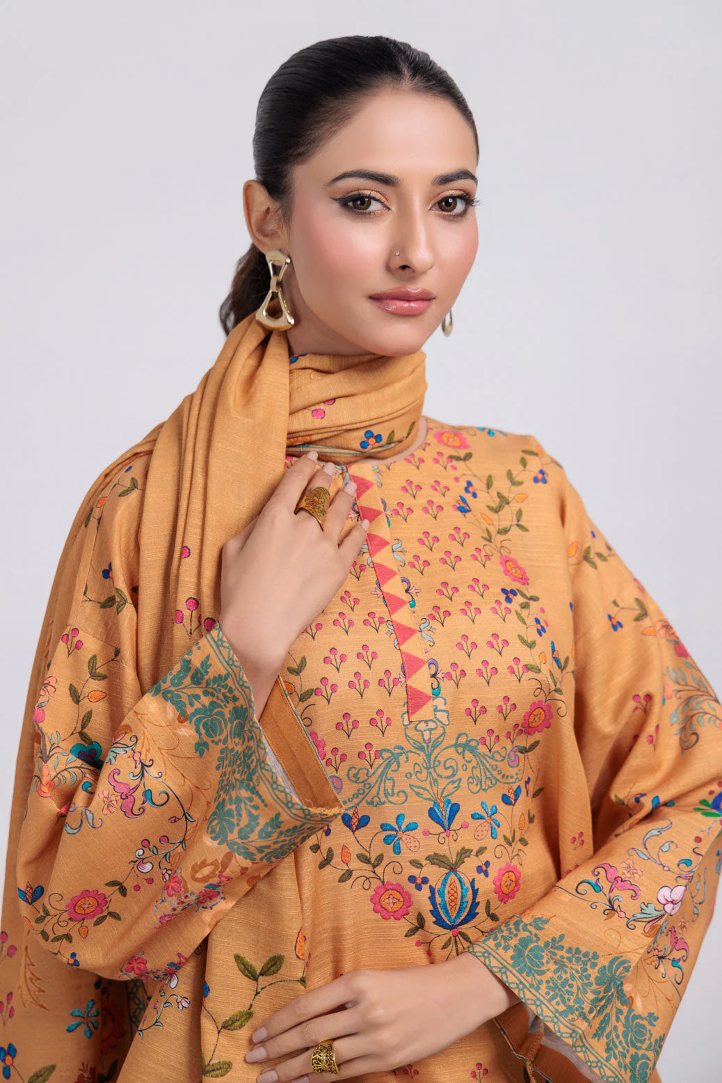 MUSTARD-KHADDAR-3 PIECE (WS6243P51) - Image 3