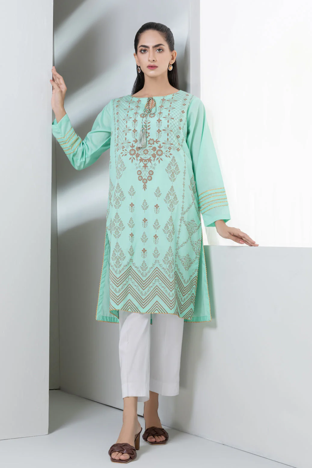 S-GREEN-LAWN-KURTI (SEP221PH04) - Image 3