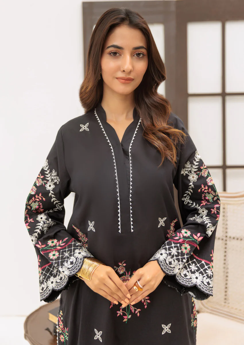 Black-Cambric-1 Piece (W25DE1008) - Image 4