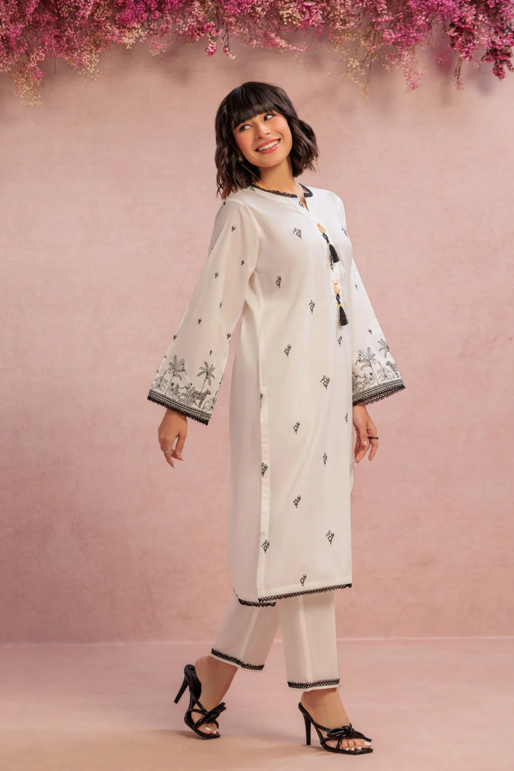 WHITE-CAMBRIC-2 PIECE (BS6242P07) - Image 3
