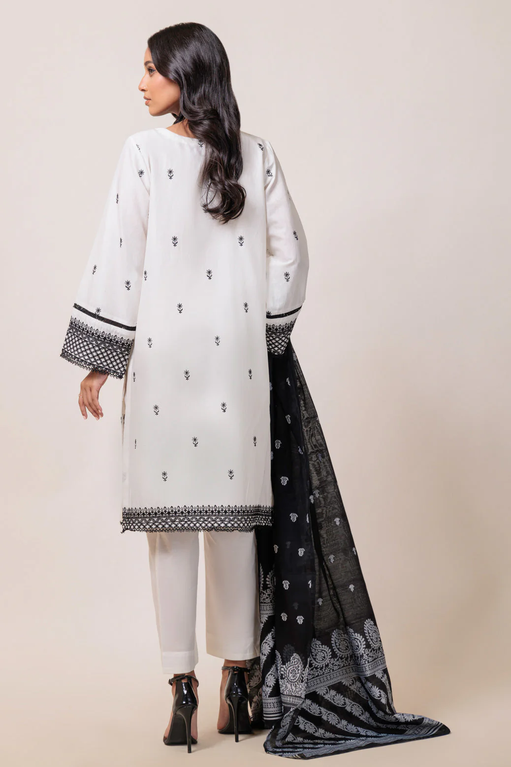 WHITE-CAMBRIC-3 PIECE (BPS6243P20) - Image 5