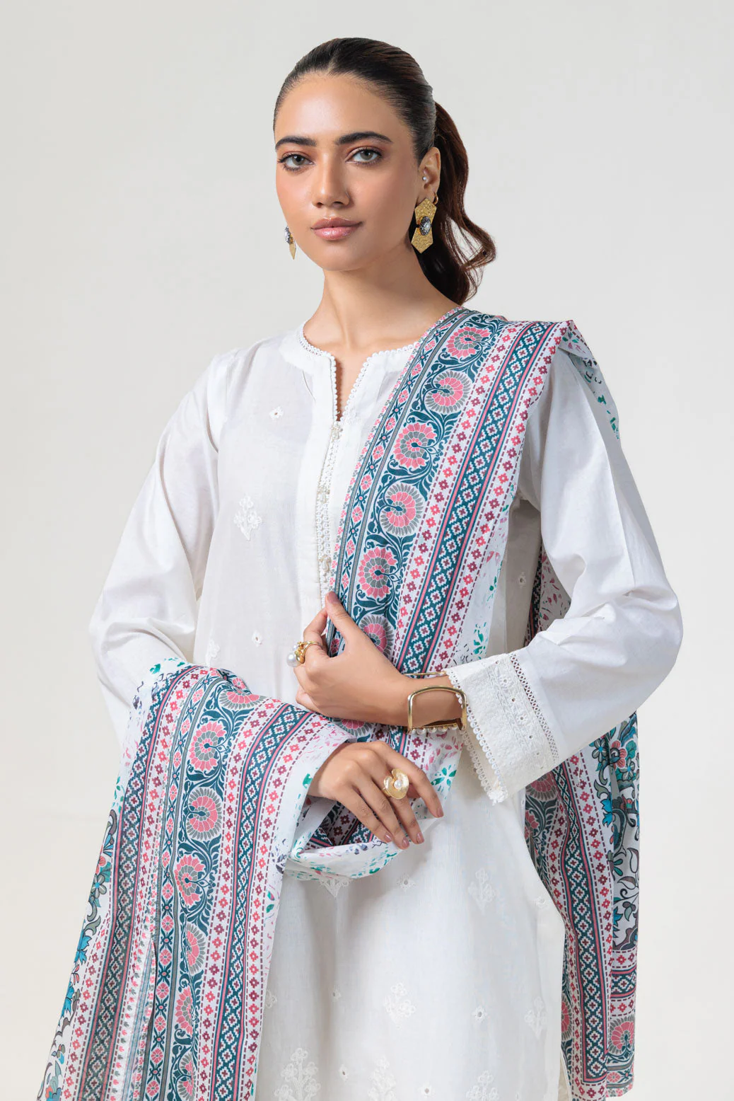 WHITE-CAMBRIC-3 PIECE (BPS6243P23) - Image 4