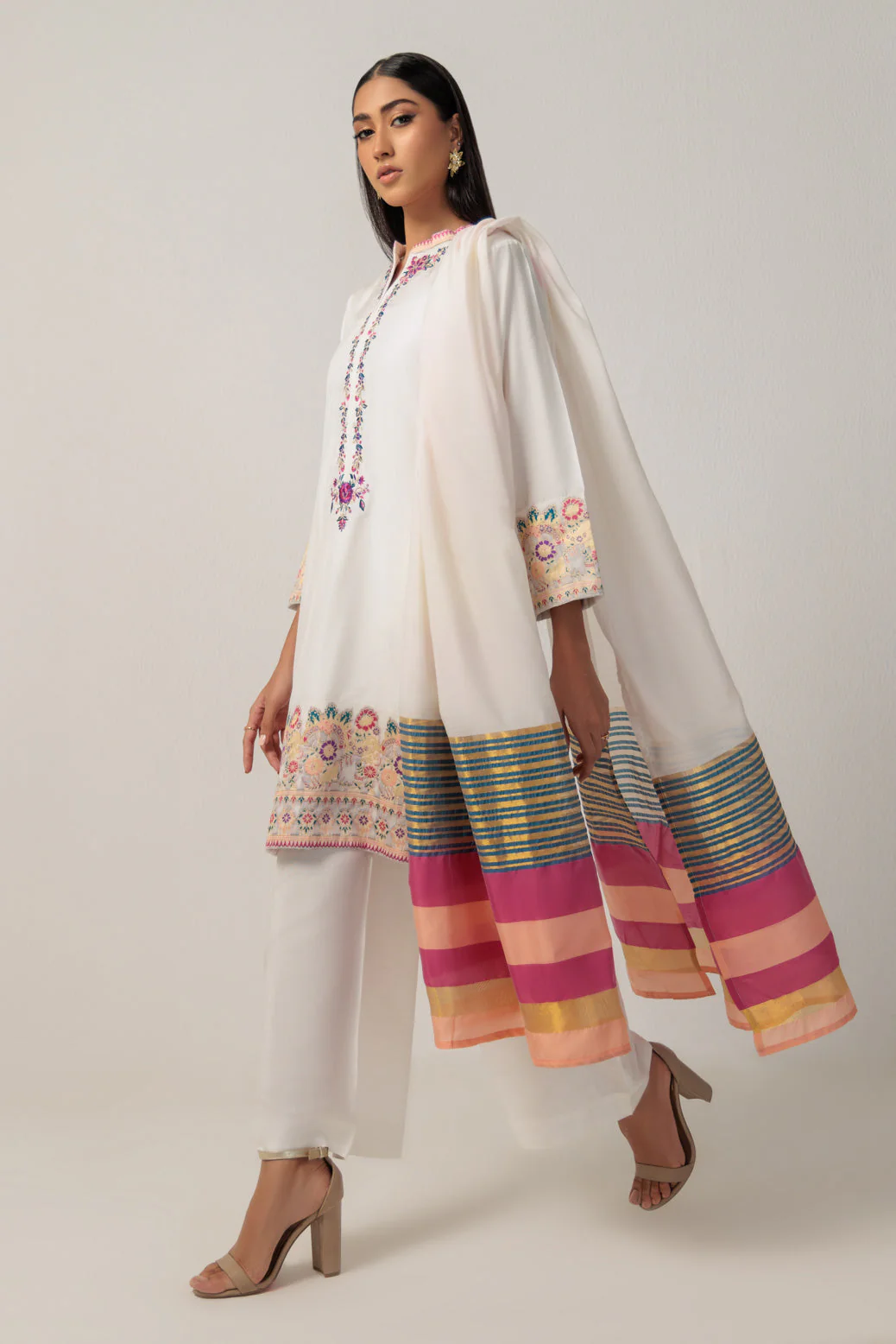 WHITE-JACQUARD-3 PIECE (WS2243P09) - Image 4