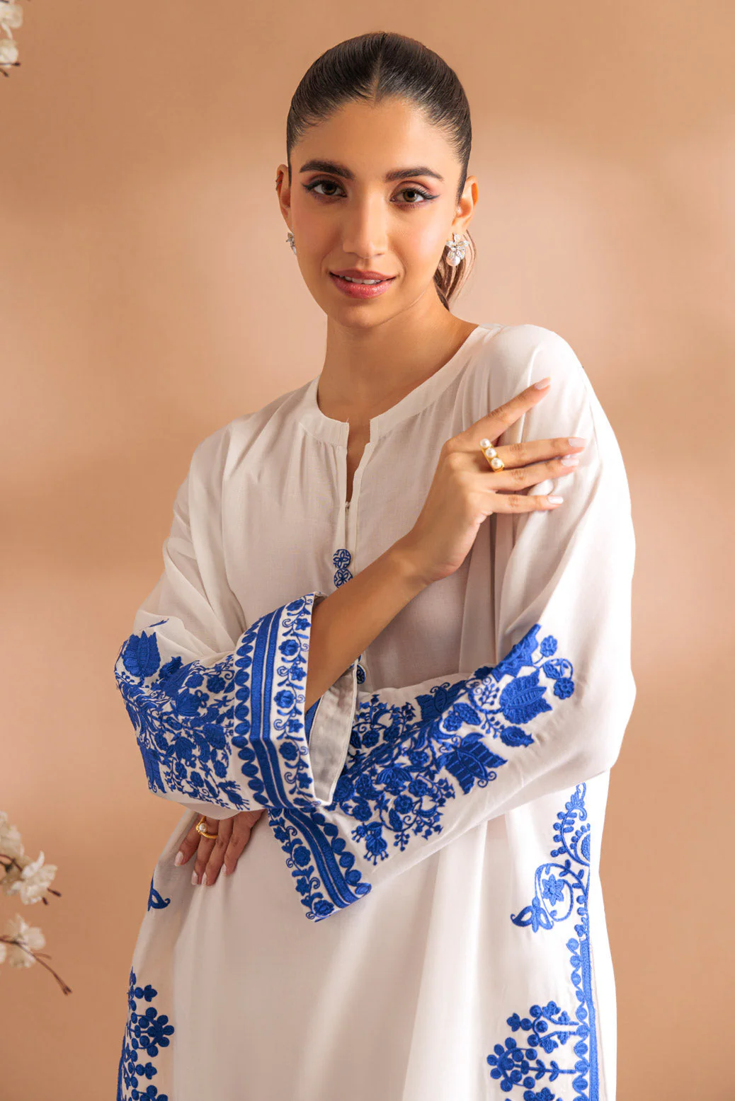 WHITE-LAWN-2 PIECE (BS7242P21) - Image 3
