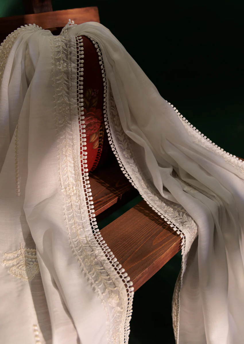 Embroidered White Voile Dupatta (WPS25VD1011) - Image 3