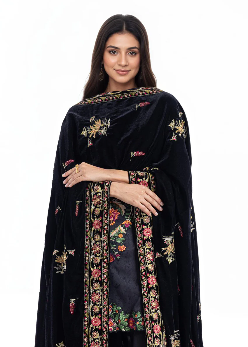 Embroidered Velvet Shawl (WPSHWBS26F2) - Image 5