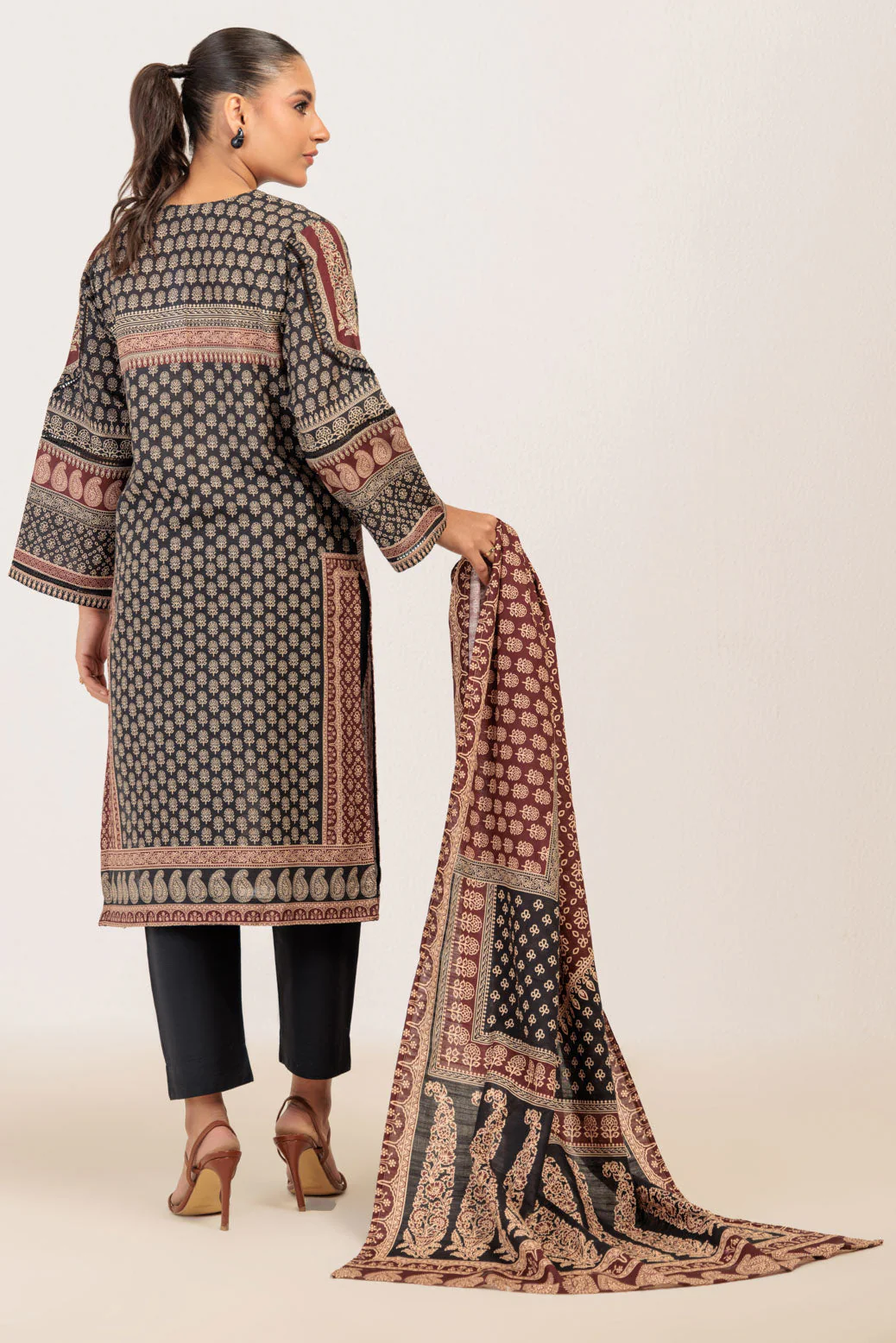 BLACK-KHADDAR-3 PIECE (WS6243P48) - Image 5