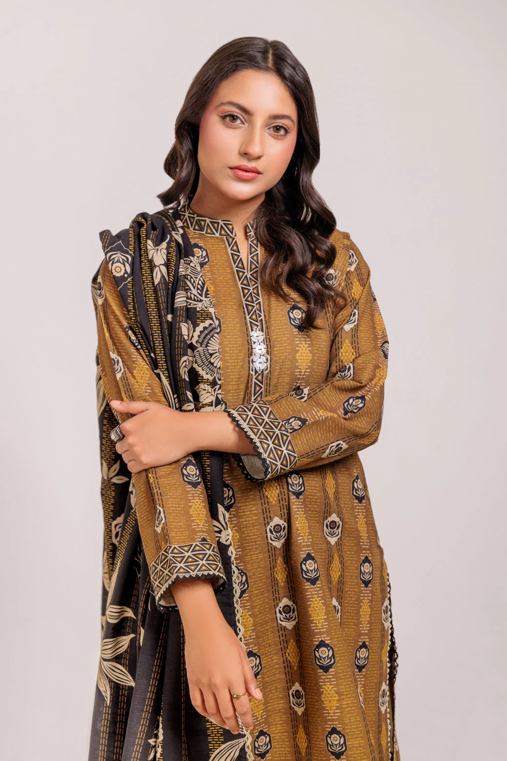 OLIVE-KHADDAR-3 PIECE (WS6243P52) - Image 2