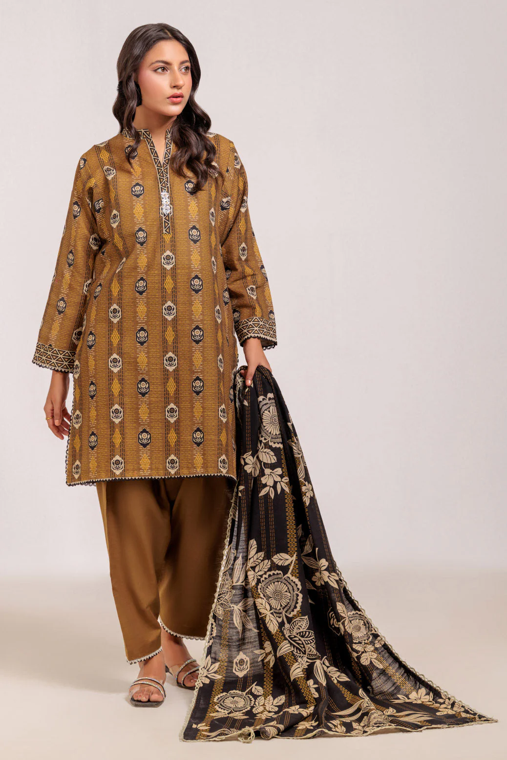 OLIVE-KHADDAR-3 PIECE (WS6243P52) - Image 5