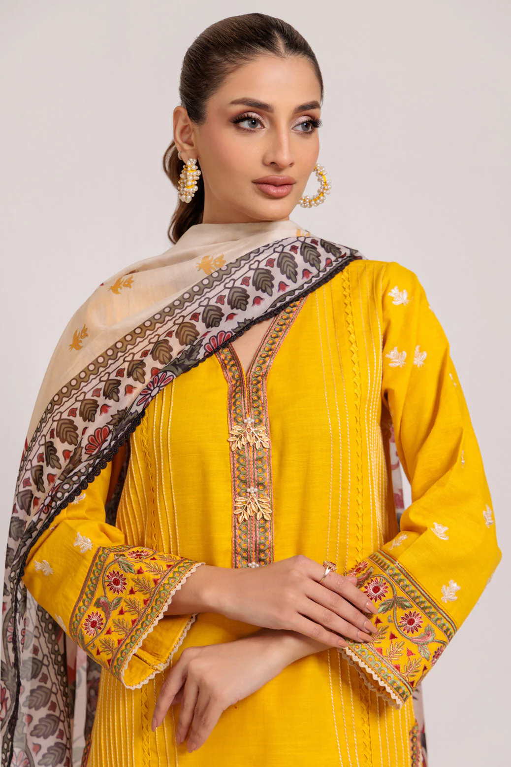 YELLOW-KHADDAR-3 PIECE (WS7243P23) - Image 2