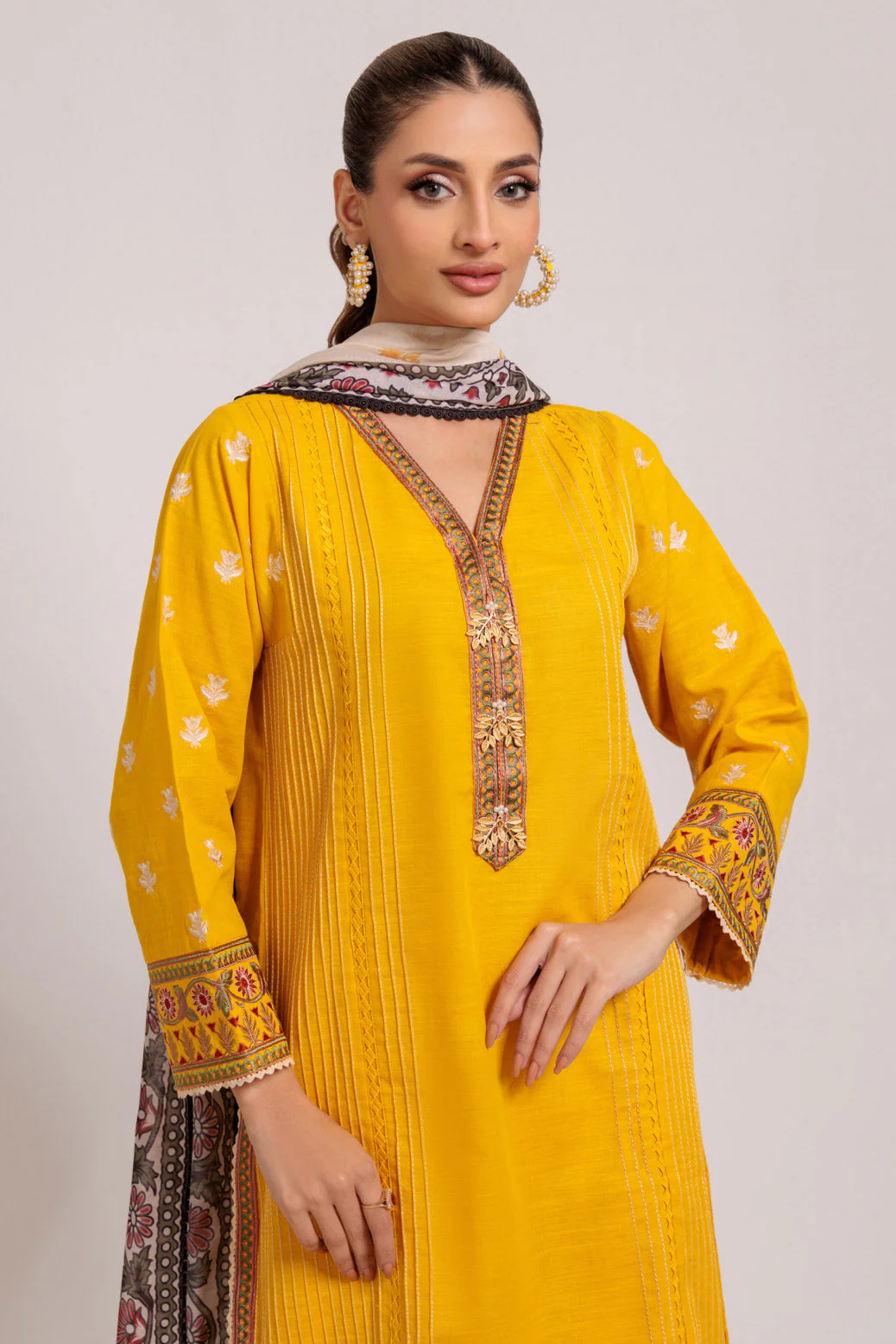 YELLOW-KHADDAR-3 PIECE (WS7243P23) - Image 4